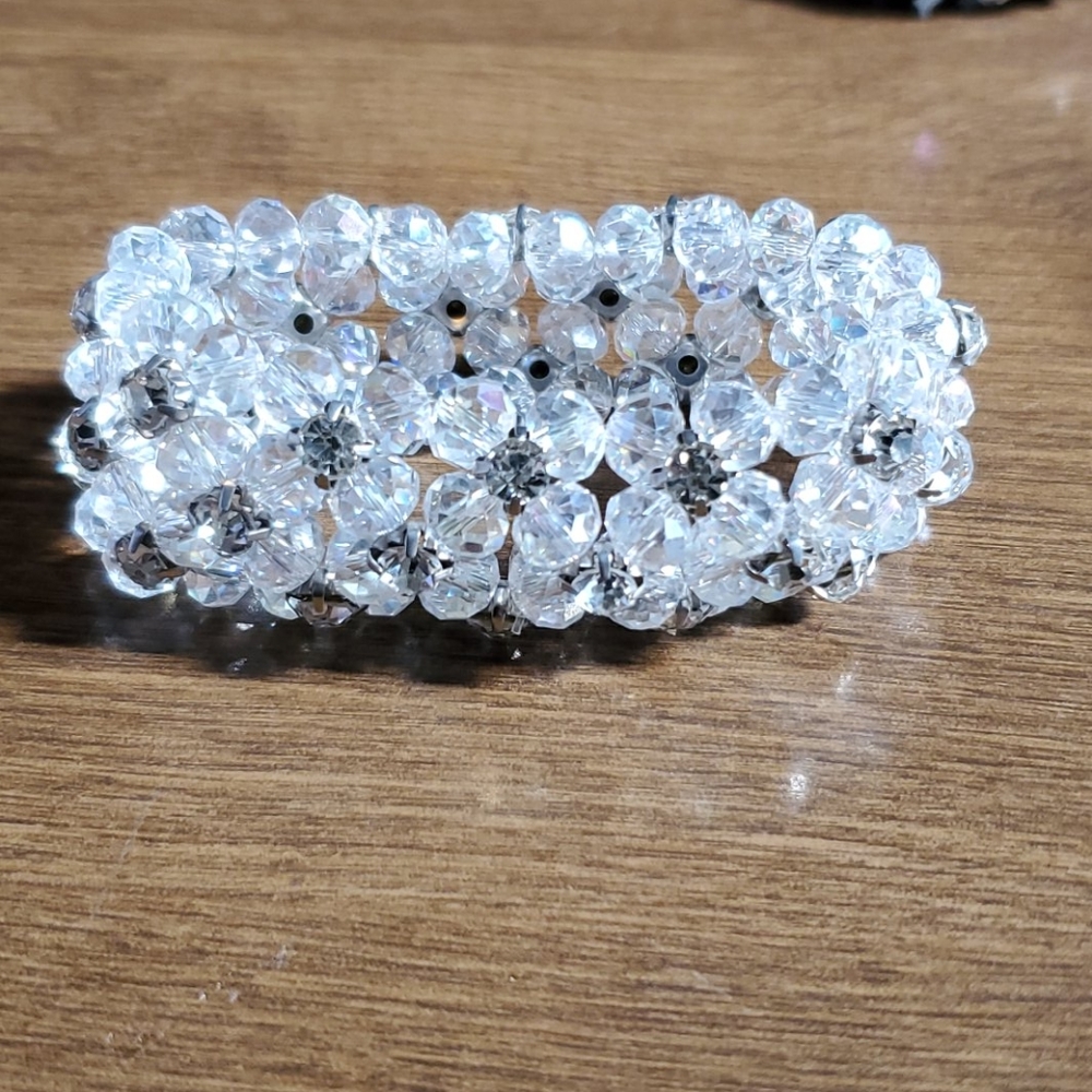 Crystal bead bracelet